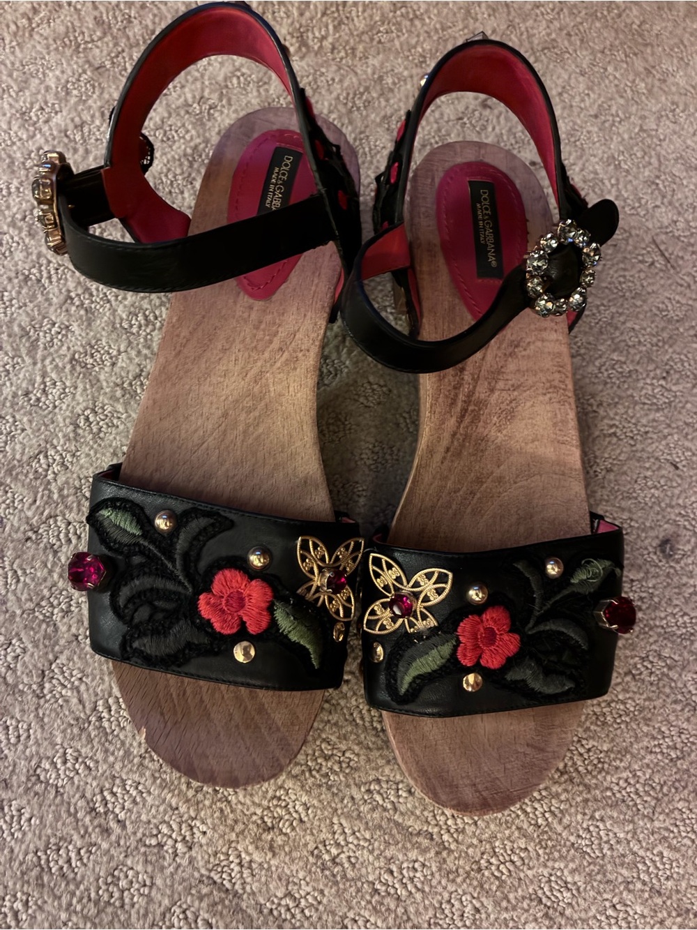 Dolce & Gabbana Black Embroidered Floral Leather Sandals